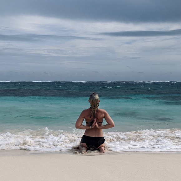 Meet your Posher, Alli - Picture 2 of 5